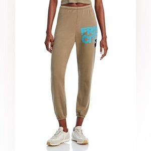 FREECITY Cotton Logo Sweatpants in Green Dirt